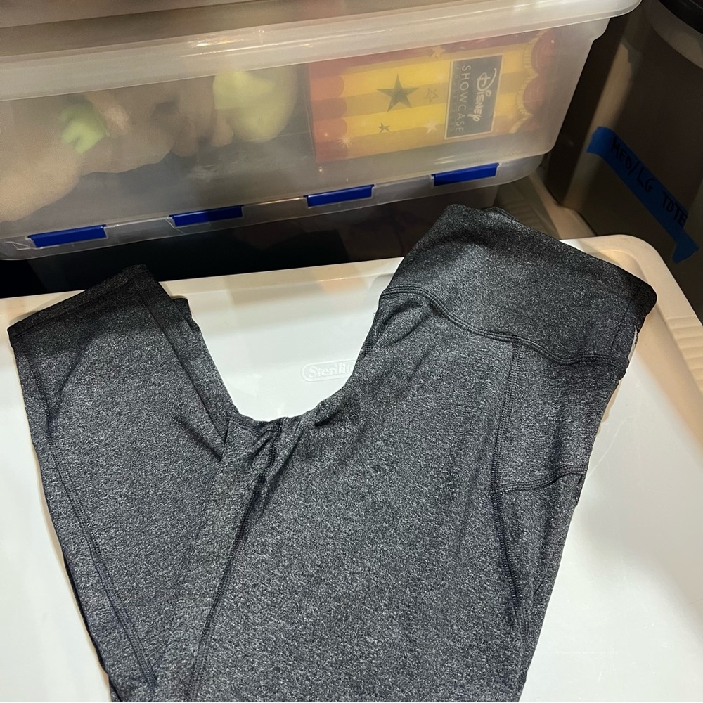 *FREE! with $9 purchase” High Waisted Capri length Leggings With Pocket